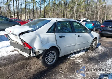 2005 Ford Focus Zx4 из США, поврежденный, VIN 1FAFP34N85W251887
